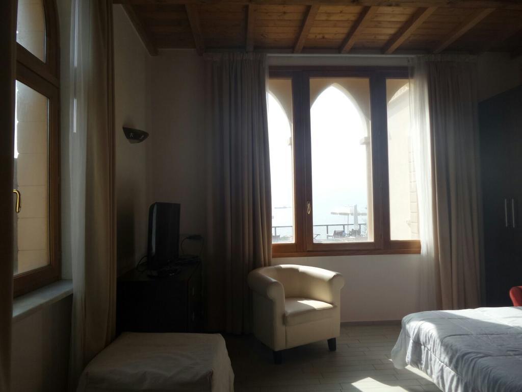 Cala Dei Mori Aparthotel Livorno Eksteriør bilde
